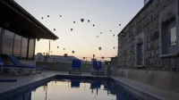 Balloon Cave Hotel - Rooftop Pools