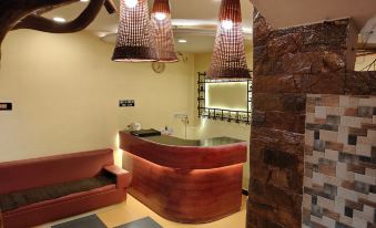 Hotel Parth Inn - Housity