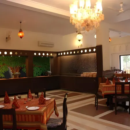 Hotel Pratap Palace