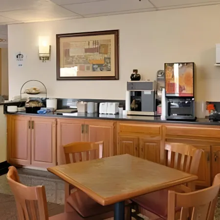 Super 8 by Wyndham Bridgeview/Chicago Area