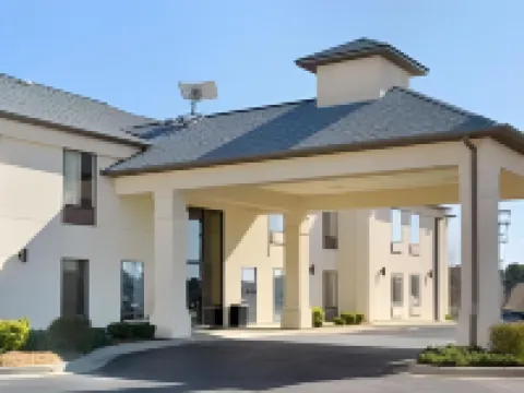 Super 8 by Wyndham Conway Hotels in Conway