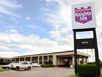Days Inn by Wyndham Victoria TX East - parking
