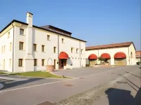 Albergo Antica Corte Marchesini Hotels in der Nähe von Casoni della fogolana