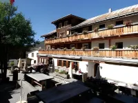 Hotel Ducan - Airport Shuttle