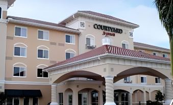 Courtyard Fort Myers at I-75 and Gulf Coast Town Center