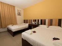 Hotel 138 @ Subang Отели в г. Субанг