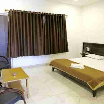 Hotel Khushi International Rooms