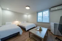 Botanik Hotel Cheonan Eungwonri - 停車場