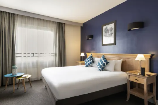 Aparthotel Adagio la Défense Esplanade Отели в г. Пюто