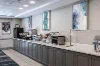 Wingate by Wyndham Charlotte Speedway/Concord - breakfast