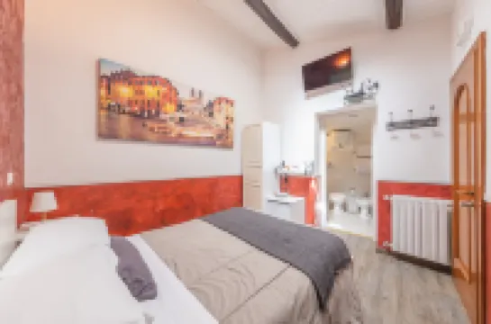 Small Double Room in History House Hotels near Largo di Torre Argentina