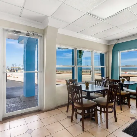 Econo Lodge Galveston Seawall