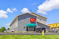 Econo Lodge Akron Copley Northwest - Parking