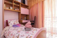 Chrisoupoli Cheerful 2 Bd Apt with Balcony Ξενοδοχεία στην πόλη West Athens