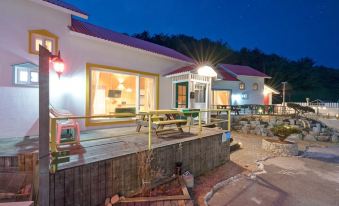 Goseong Red Pension