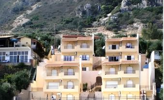 Glyfa Beach Villas