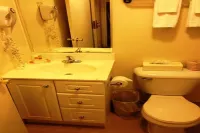 Woodstock Inn and Suites Hotels in Ingersoll