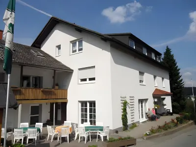 Hotel & Pension Haus Dewenter Hotels in Lichtenau