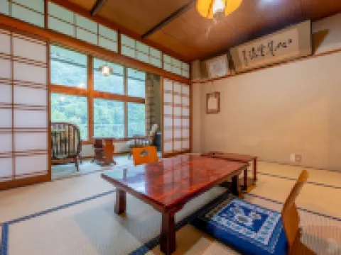 五色の湯旅館 高山村のホテル