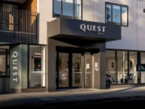 Quest Mount Eden Hotels near Mount Eden