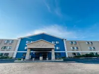 AmericInn by Wyndham Glendale/Milwaukee Hotels in Glendale