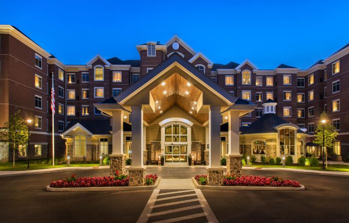 Inn at Bellefield / Hyde Park
