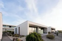 Kora Nivaria Beach Hotels in Abona
