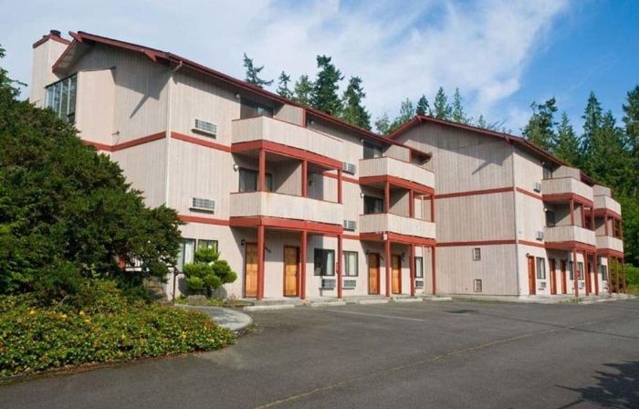 Sequim Bay Lodge