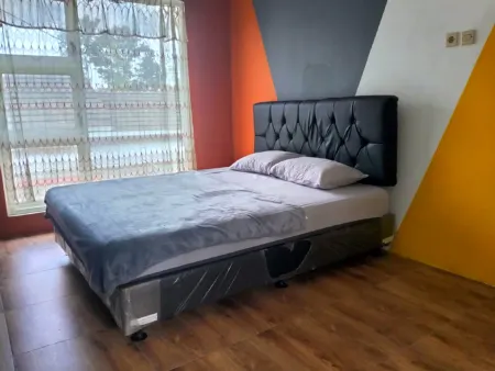 NEVA Homestay Отели рядом с достопримечательностью «Pengrajin Patung Lanmak Studio»