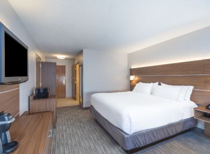 Holiday Inn Express HOWE (STURGIS, MI) by IHG