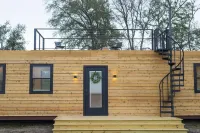 The Honeycomb-Tiny Container Home 12 Min. to Magnolia/Baylor Hôtels à proximité de : TSTC class rooms