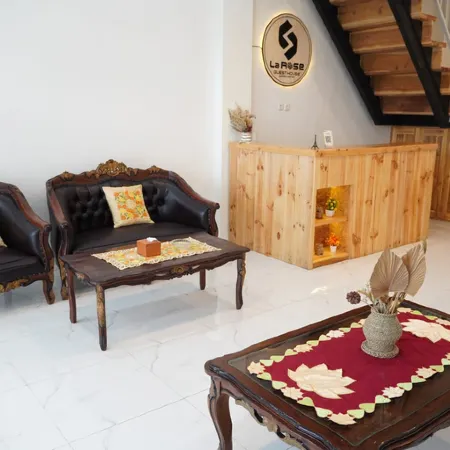 LaRose Guest House