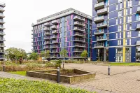 Vibrant London Canal Apartment
