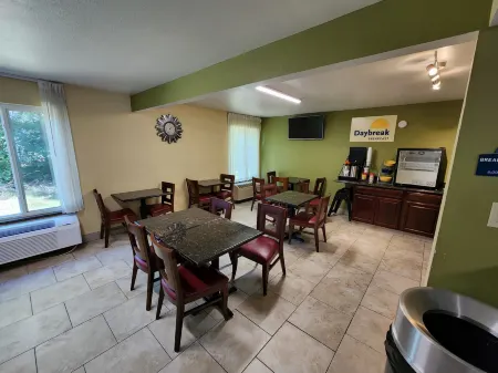 Days Inn by Wyndham Springfield