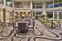 La Quinta Inn & Suites by Wyndham Tucson Airport