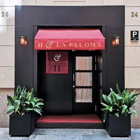 H la Paloma Boutique Отели рядом с достопримечательностью «Парковка MACBA»
