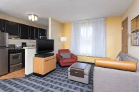 TownePlace Suites East Lansing Hotels in Okemos