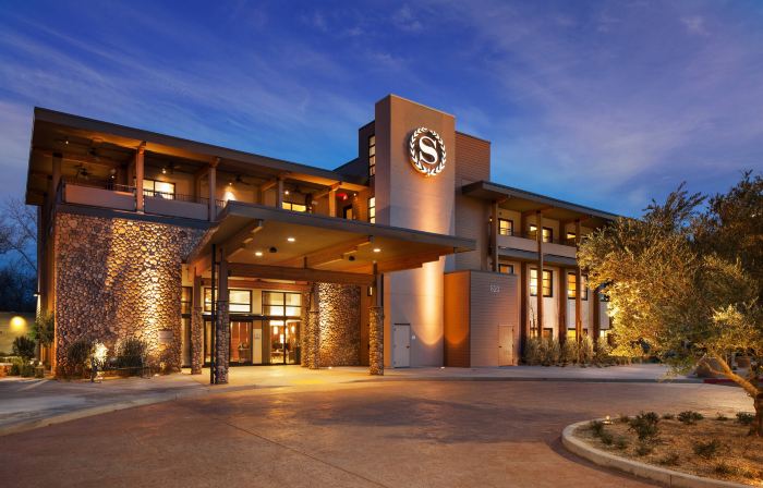 Sheraton Redding Hotel at the Sundial Bridge