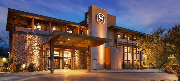 Sheraton Redding Hotel at the Sundial Bridge Hotels in Redding