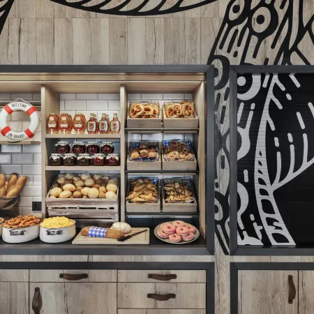 Moxy Bremen Отели рядом с достопримечательностью «Набережная Шлахте»