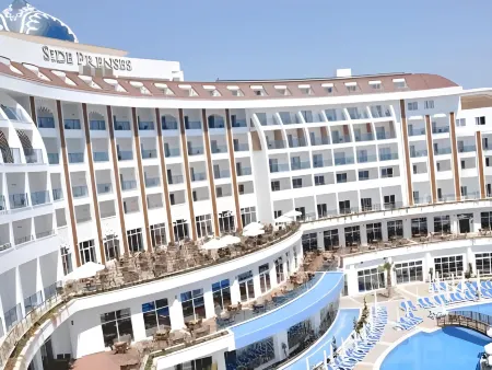 Side Prenses Resort Hotel & Spa Отели рядом с достопримечательностью «Храм Аполлона»
