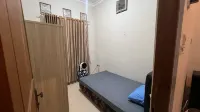 Ulu Living Guesthouse 3 Menit dari Tugu Jogja Hotels in Tegalrejo