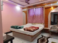 Hotel Ganga Palace