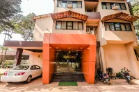 Lions Den Hotel Hotels in Tungarli