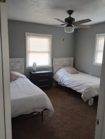 5 min walk to BSU Campus - Quiet Neighborhood