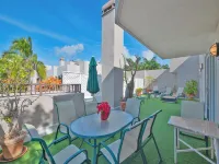 Great Key Biscayne family sized ocean front condo 3/3 with large pvt terrace.