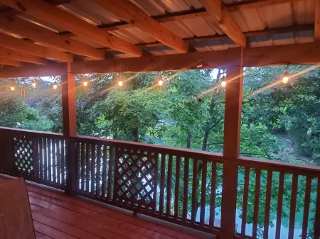 Perfect Spot - Lakefront property on Lake Douglas with new hot tub!