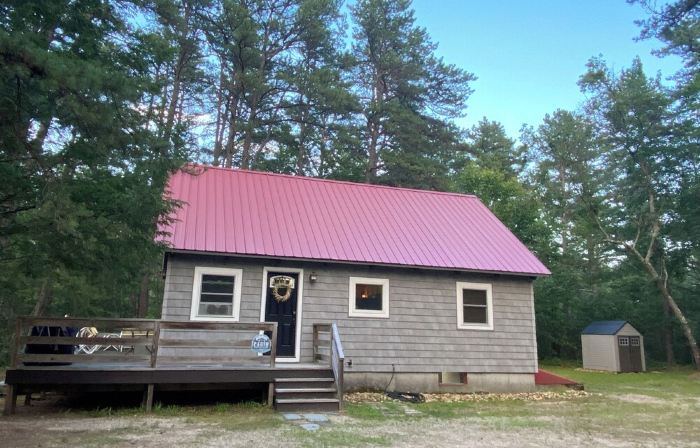Vacation home near golf, skiing, shopping, & Private Beach Club at Lake Ossipee