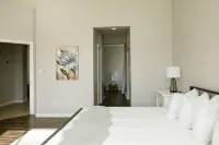 NW Farmhouse - The Perfect Place To Stay!