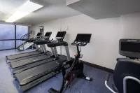 DoubleTree by Hilton Manhattan - gimnasio